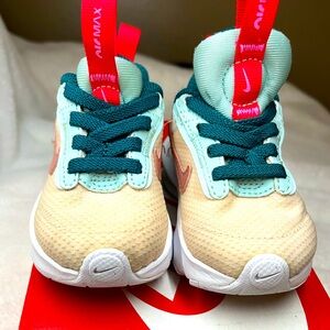 Nike toddler shoes